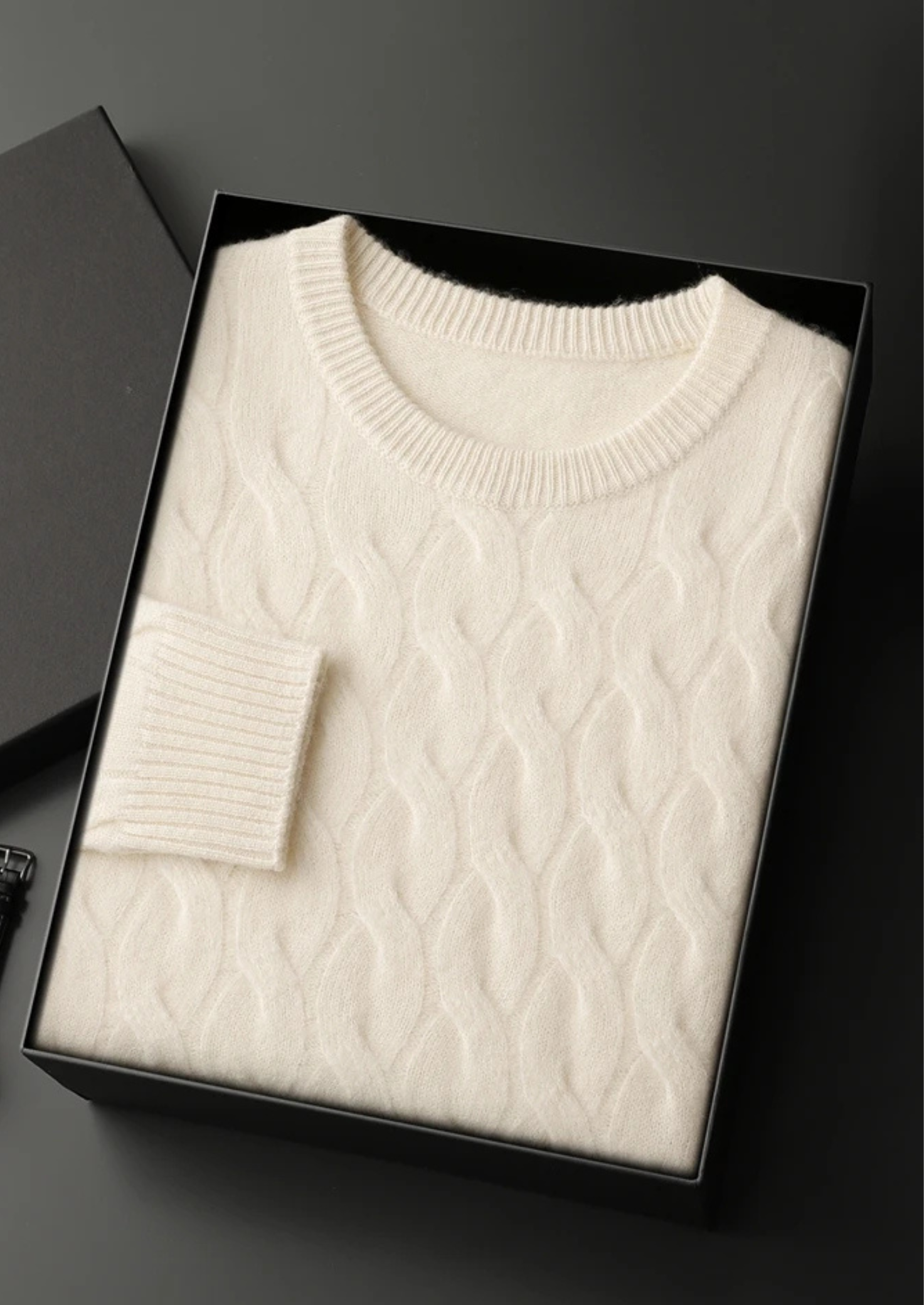 NOBA WOOL CABLE CREWNECK