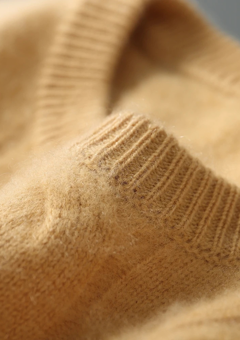 NOBA WOOL CABLE CREWNECK