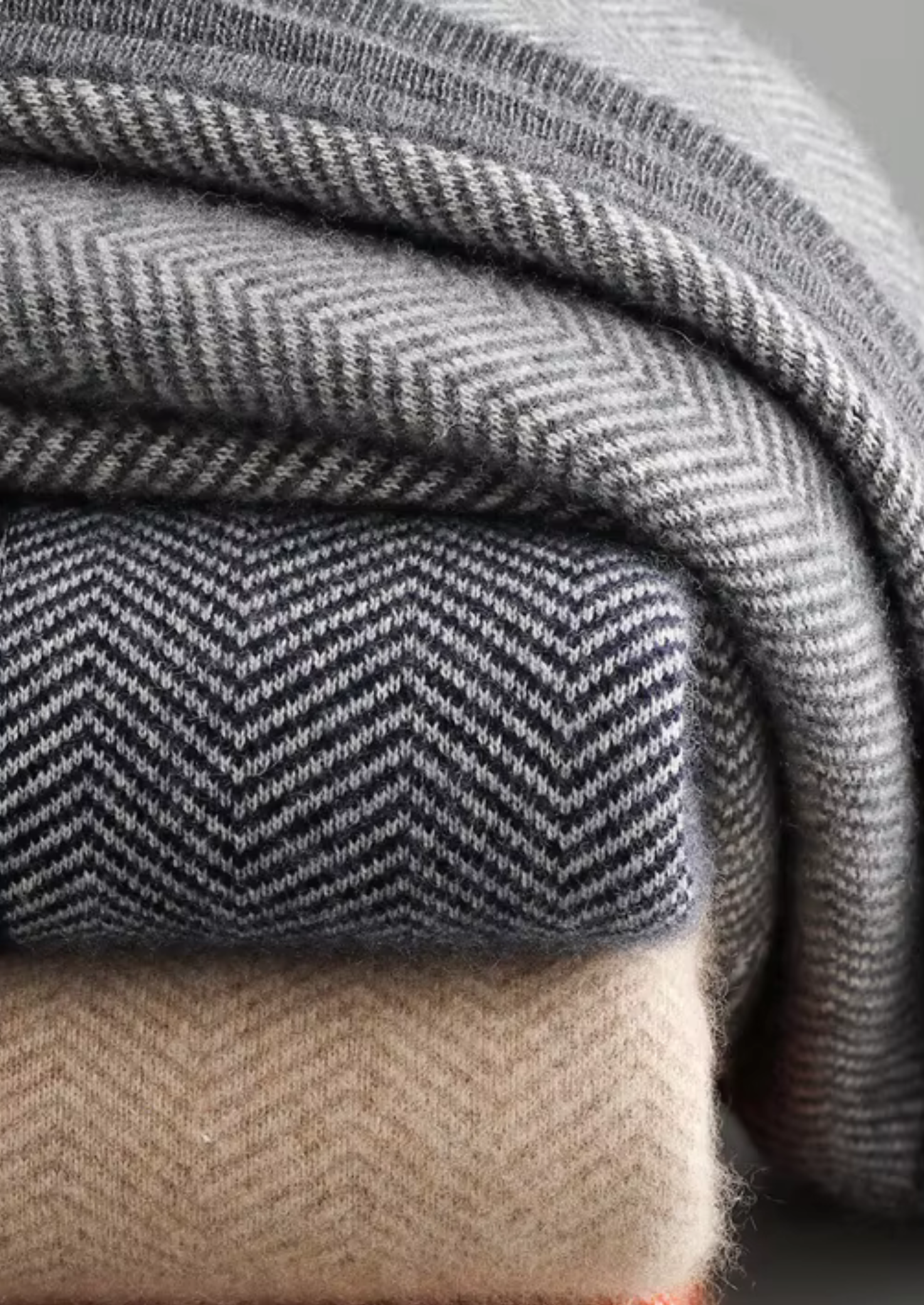 100% MERINO WOOL PATTERNED SET