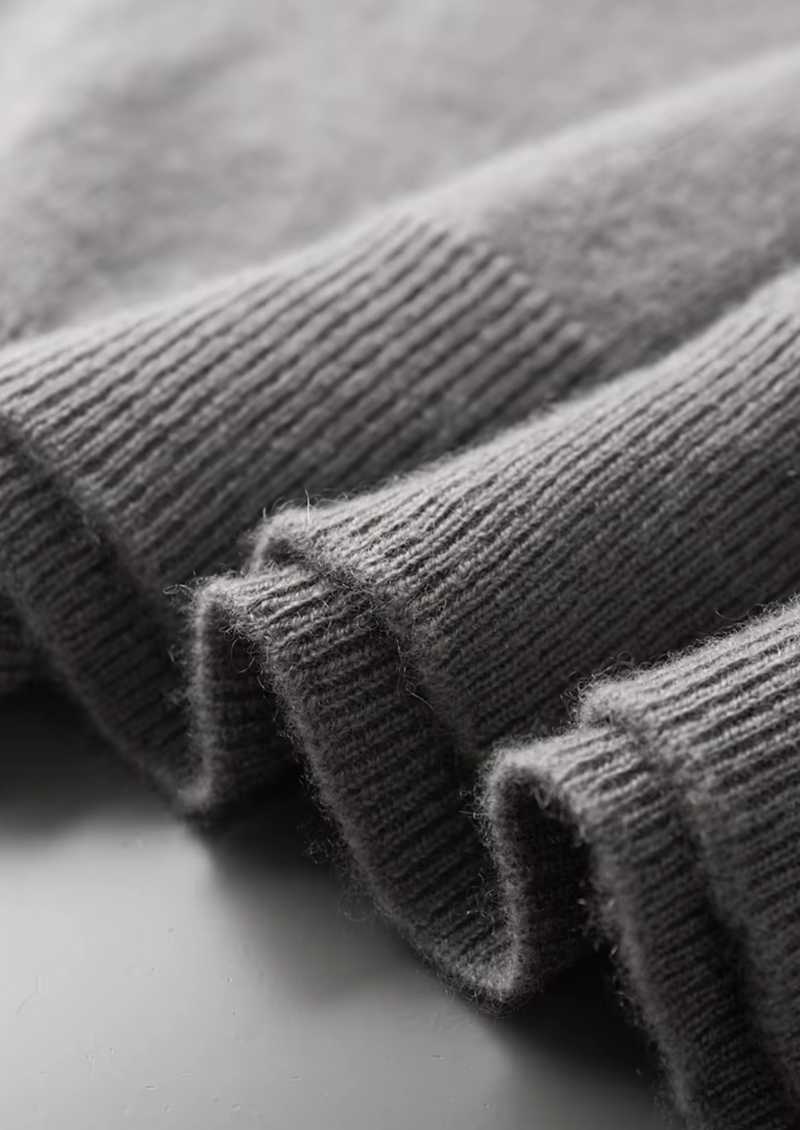 100% CASHMERE MOCK NECK T-SHIRT