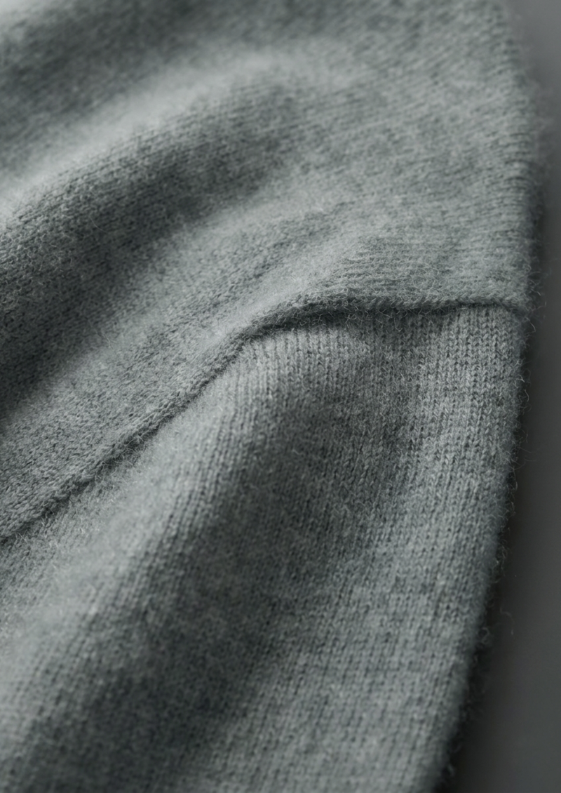 100% CASHMERE CLASSIC CREWNECK T-SHIRT