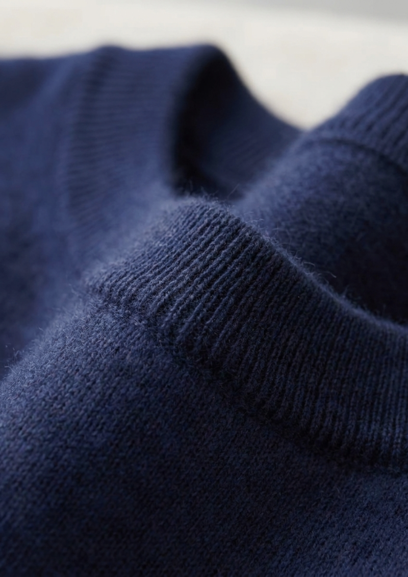 100% CASHMERE CLASSIC CREWNECK T-SHIRT