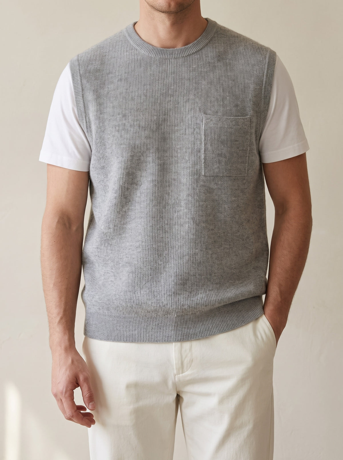 100% Cashmere Crewneck Vest – Gray lifestyle