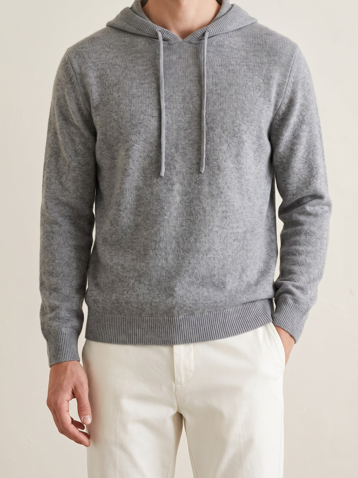 100% Cashmere Hooded Sweater – Light Gray lifestyle