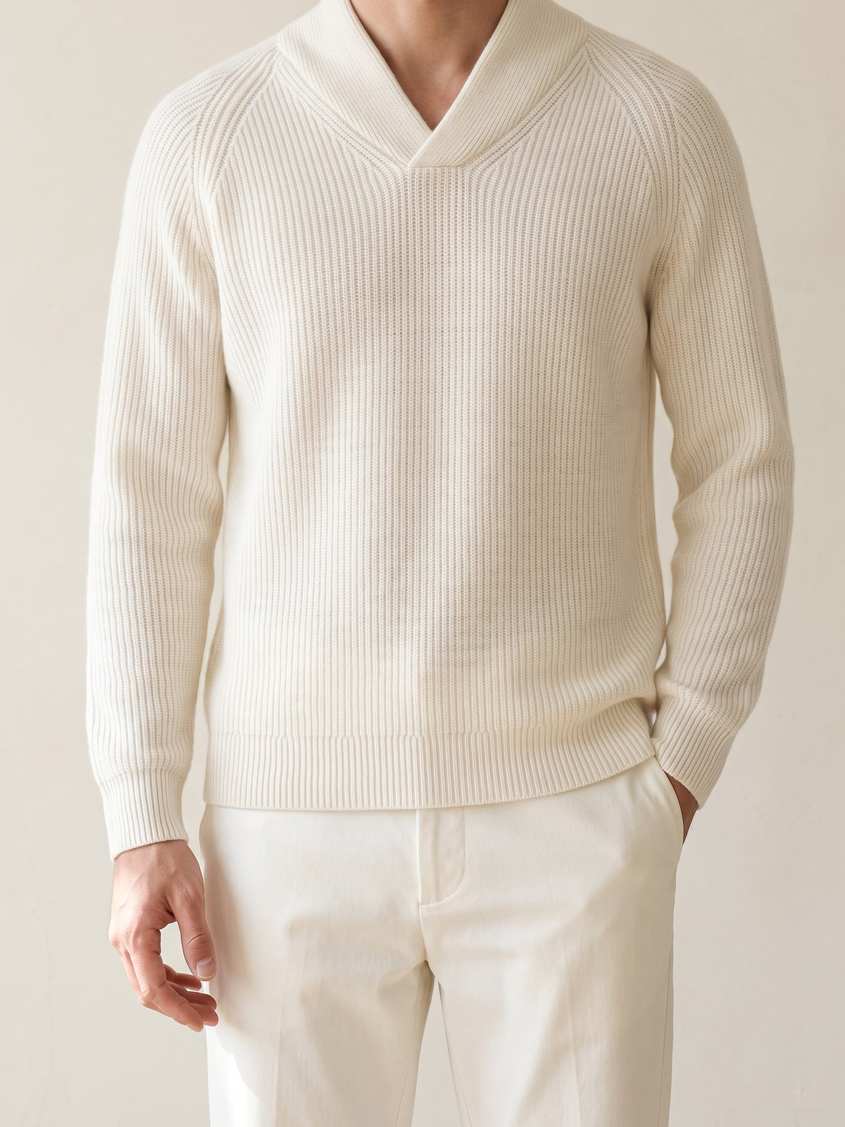 100% Cashmere Ribbed V-Neck Sweater – Ivory lifestyle