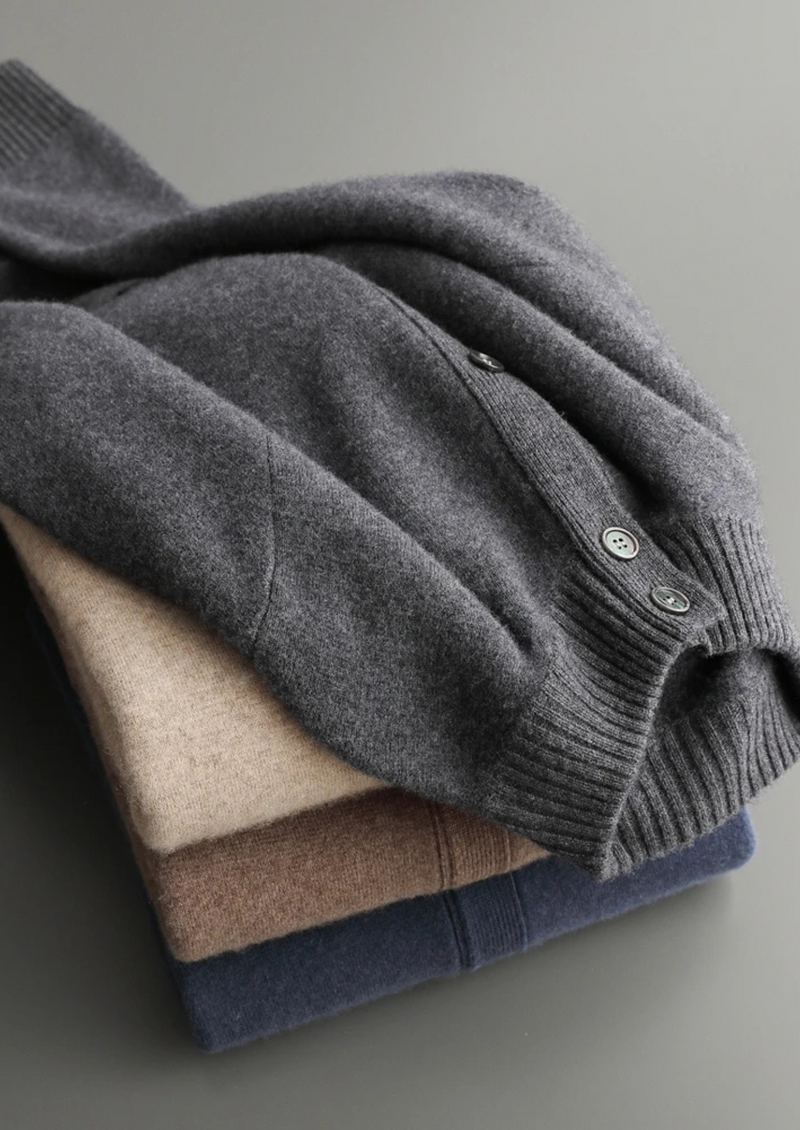 100% CASHMERE BUTTON CARDIGAN