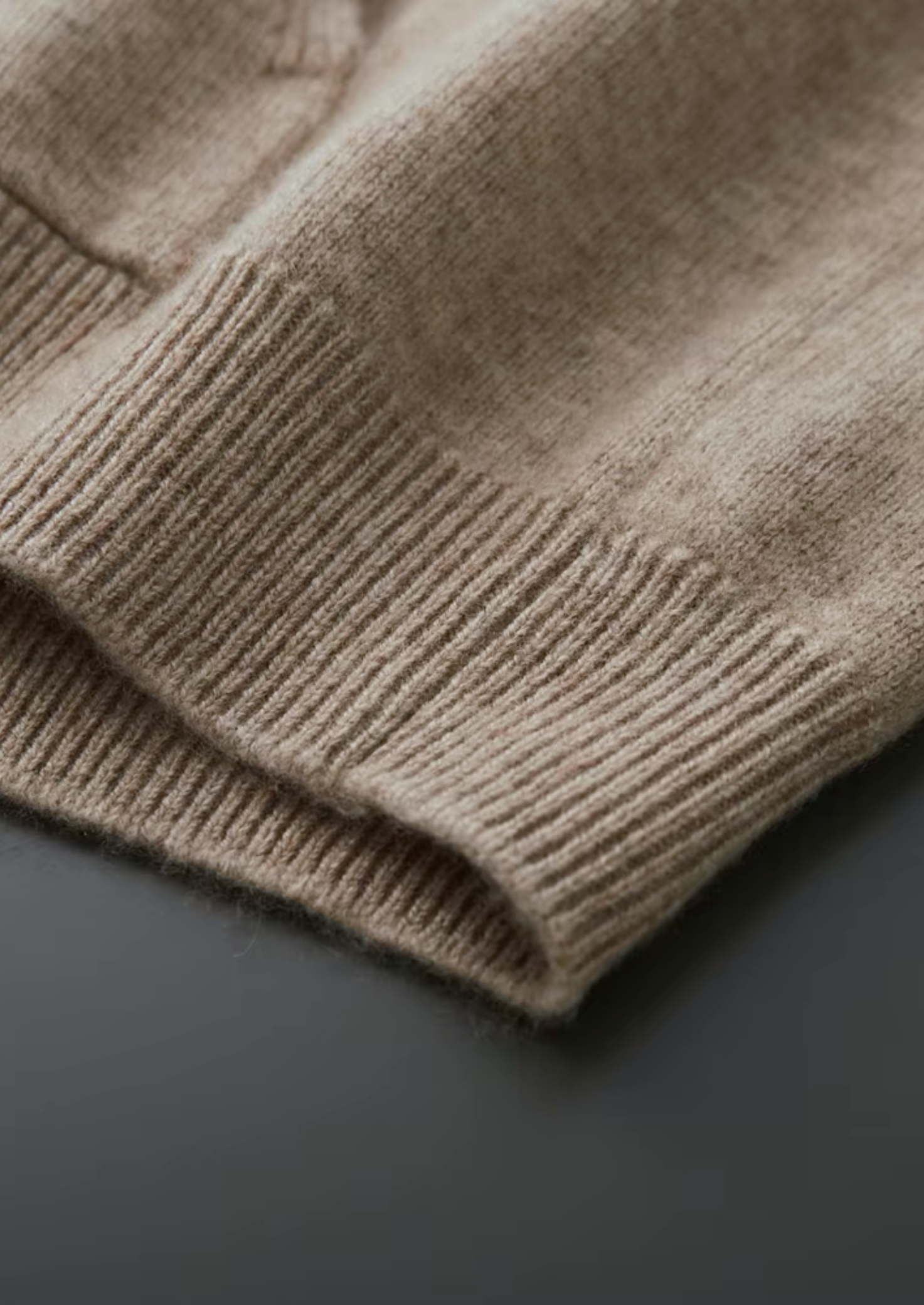 100% CASHMERE ESSENTIAL HOODIE