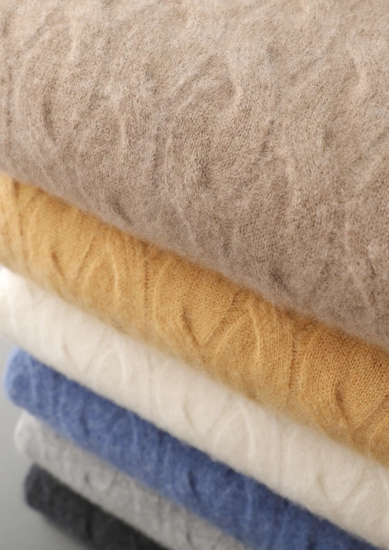 NOBA WOOL CABLE CREWNECK