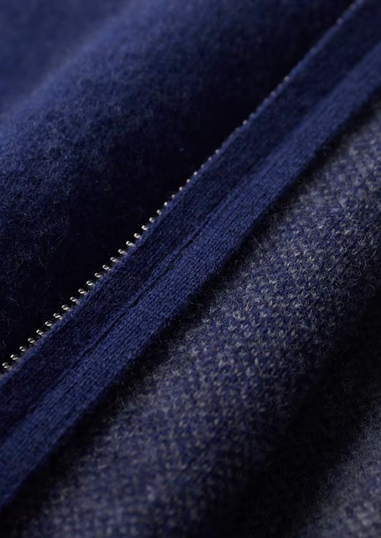 100% CASHMERE LEISURE TRACKSUIT