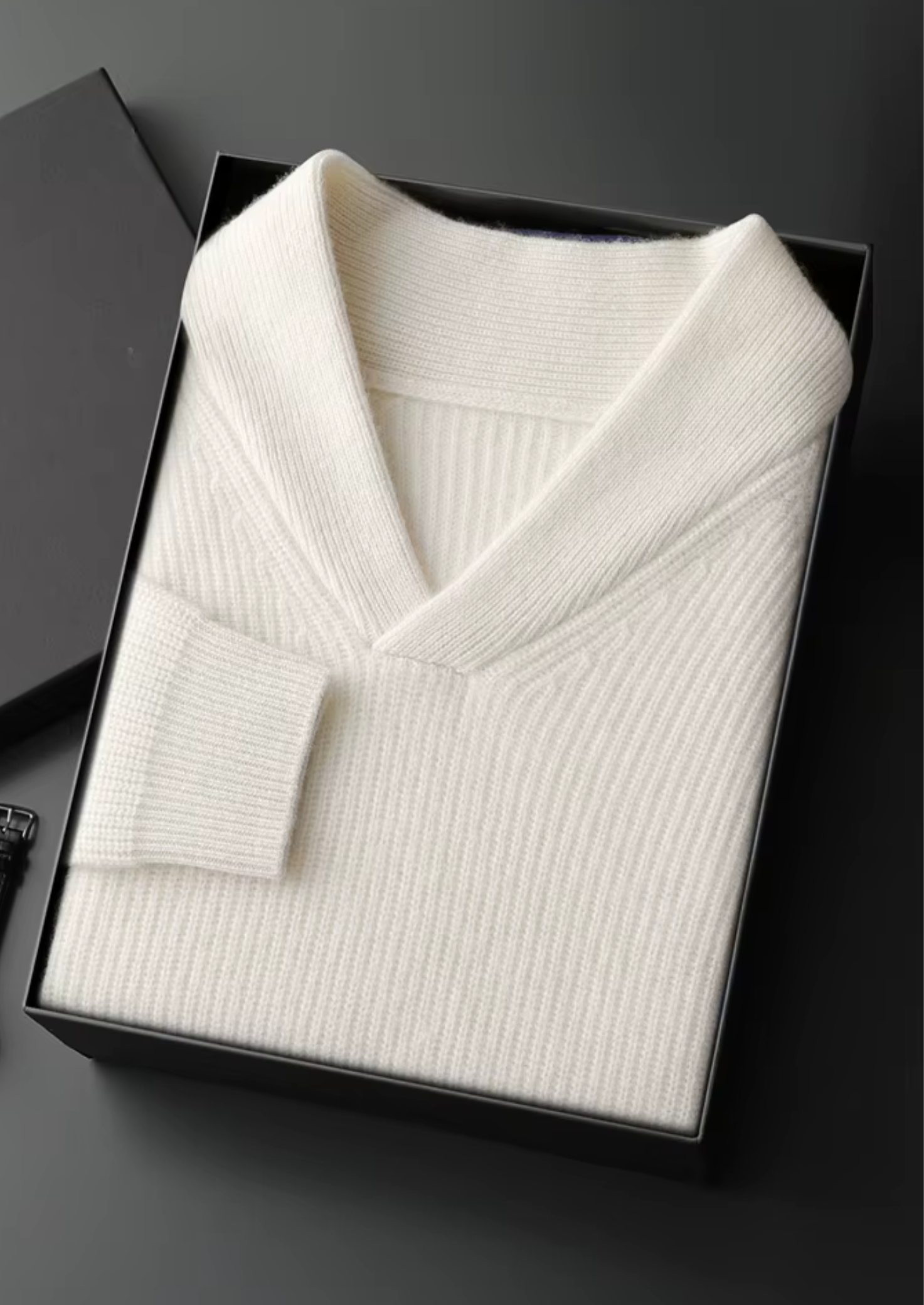 100% CASHMERE RIBBED V-NECK SWEATER