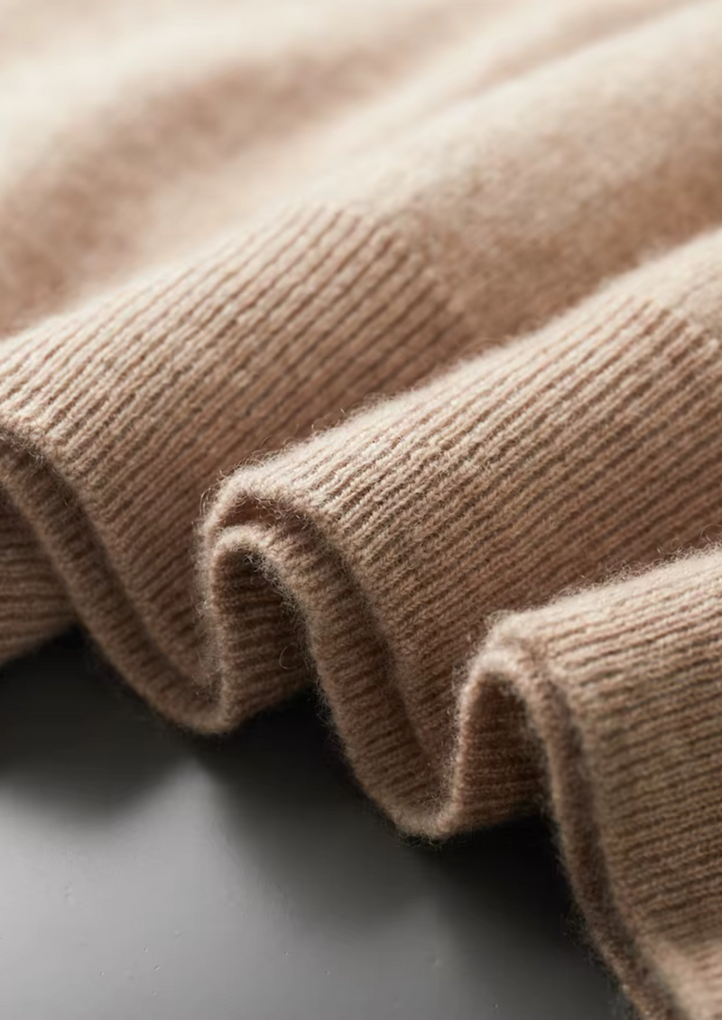 100% CASHMERE MOCK NECK T-SHIRT