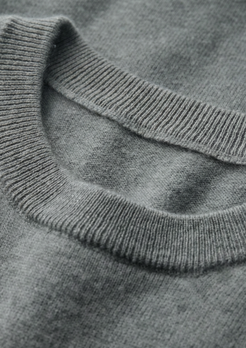 100% CASHMERE CLASSIC CREWNECK T-SHIRT