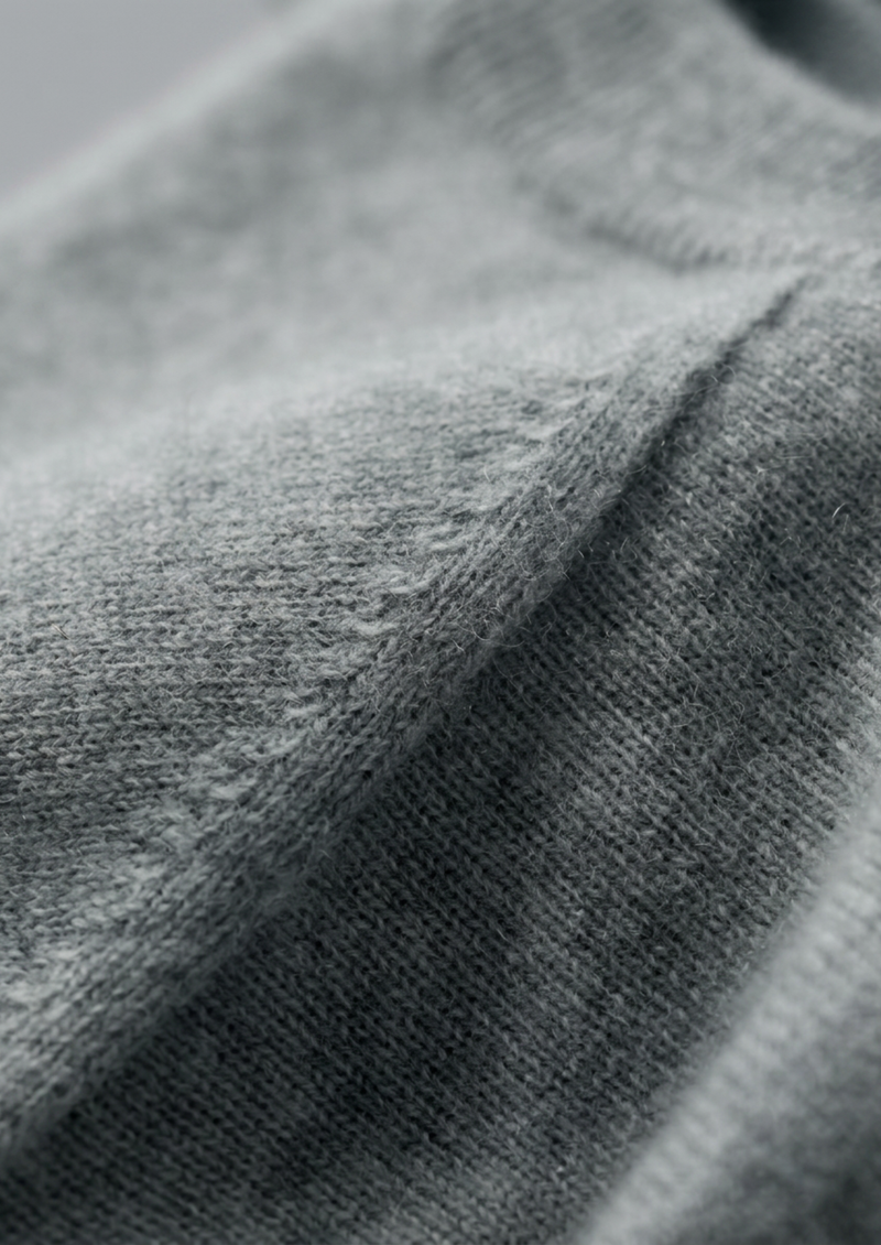 100% CASHMERE CLASSIC CREWNECK T-SHIRT