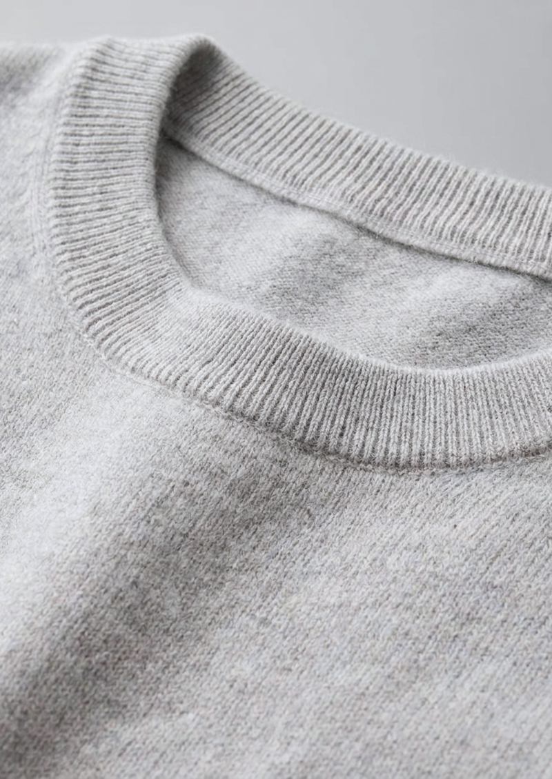 100% CASHMERE CLASSIC CREWNECK T-SHIRT
