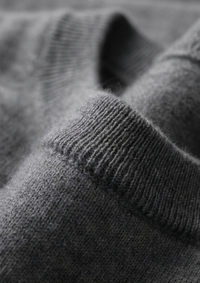 100% CASHMERE CLASSIC CREWNECK T-SHIRT