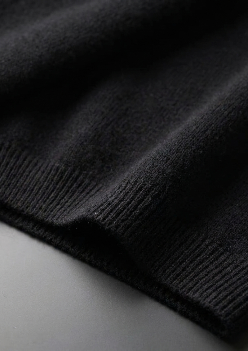 N°08 · Onyx & Ivory