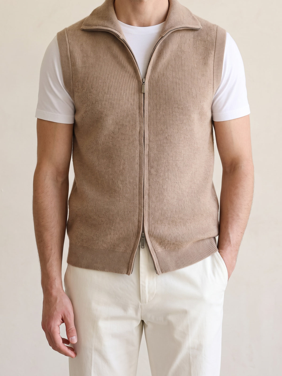 100% Cashmere Body Warmer Vest – Camel lifestyle
