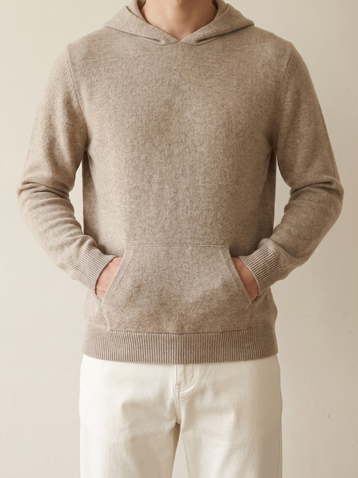 100% Cashmere Essential Hoodie – Sand lifestyle