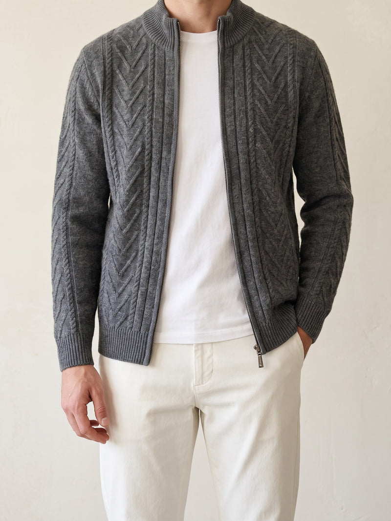 100% Cashmere Pattern Vest – Dark Gray lifestyle