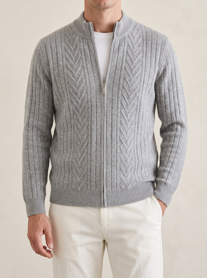 100% Cashmere Pattern Vest – Gray lifestyle