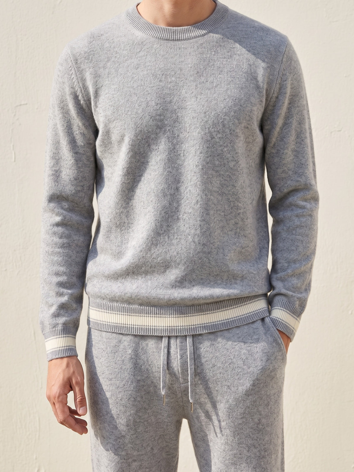 100% Cashmere Performance Wear – Gray lifestyle