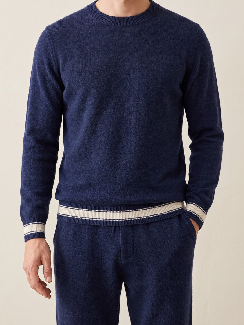 100% Cashmere Performance Wear – Navy lifestyle