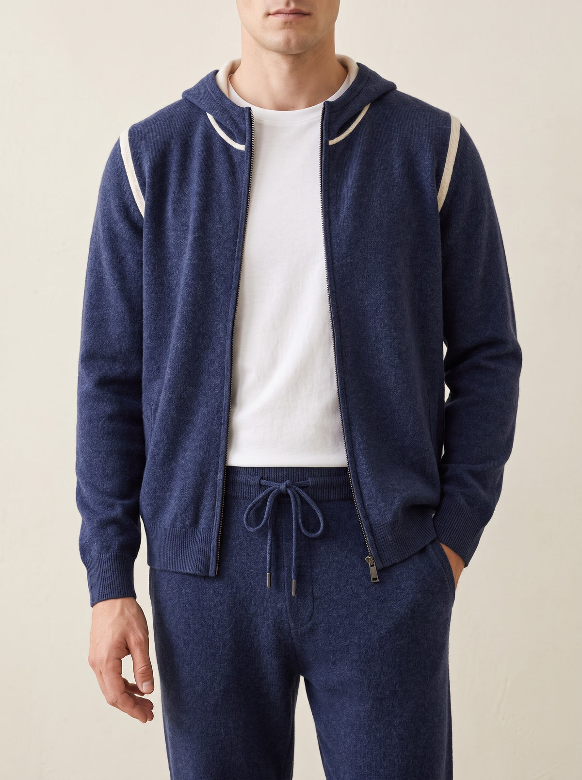 100% Cashmere Tracksuit – Navy lifestyle