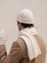 100% Cashmere Wintertime Essentials – Ivory lifestyle