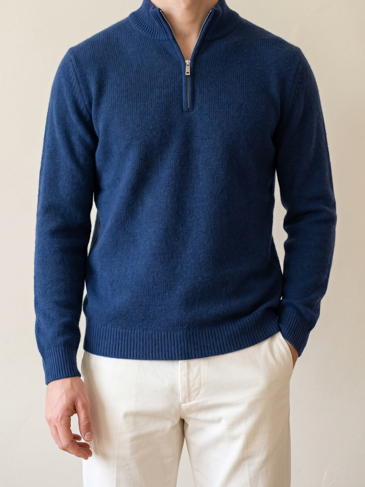 100% Cashmere Zip Up – Blue lifestyle