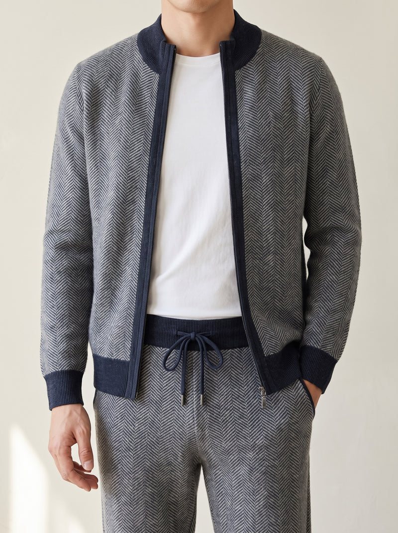 100% Merino Wool Patterned Set – Dark Gray lifestyle