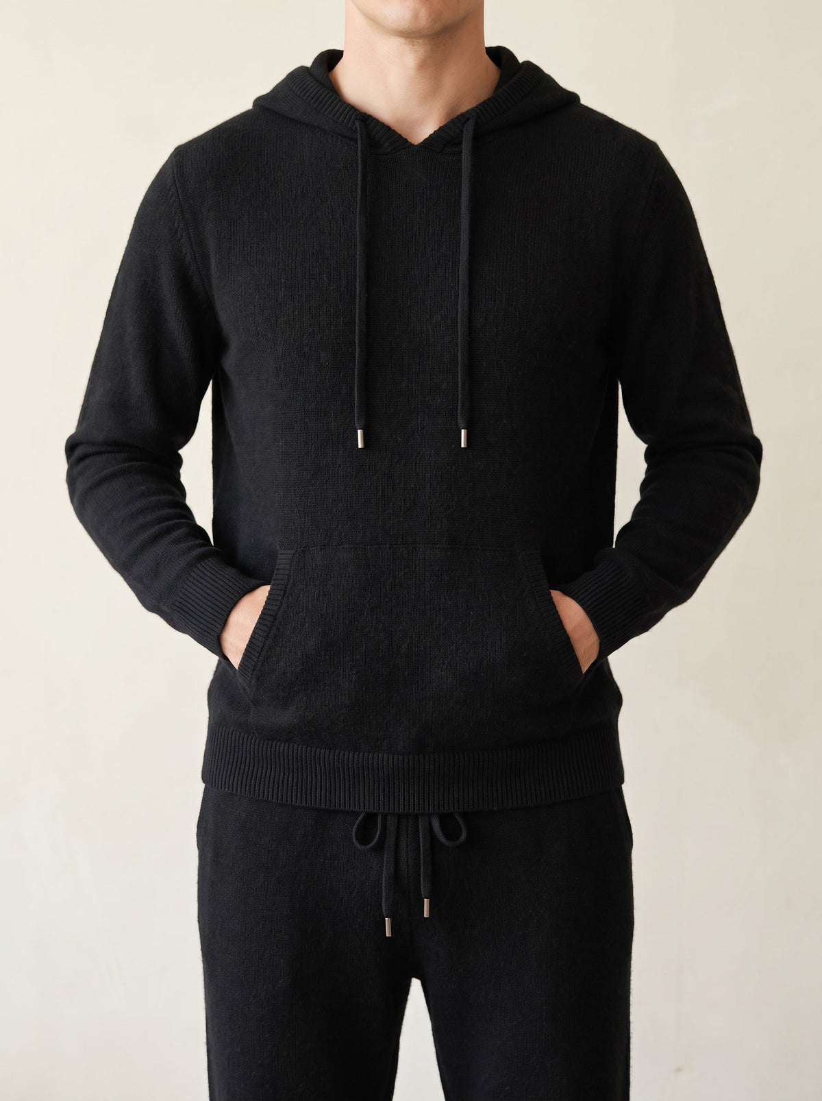 100% Merino Wool Savro Tracksuit – Black lifestyle