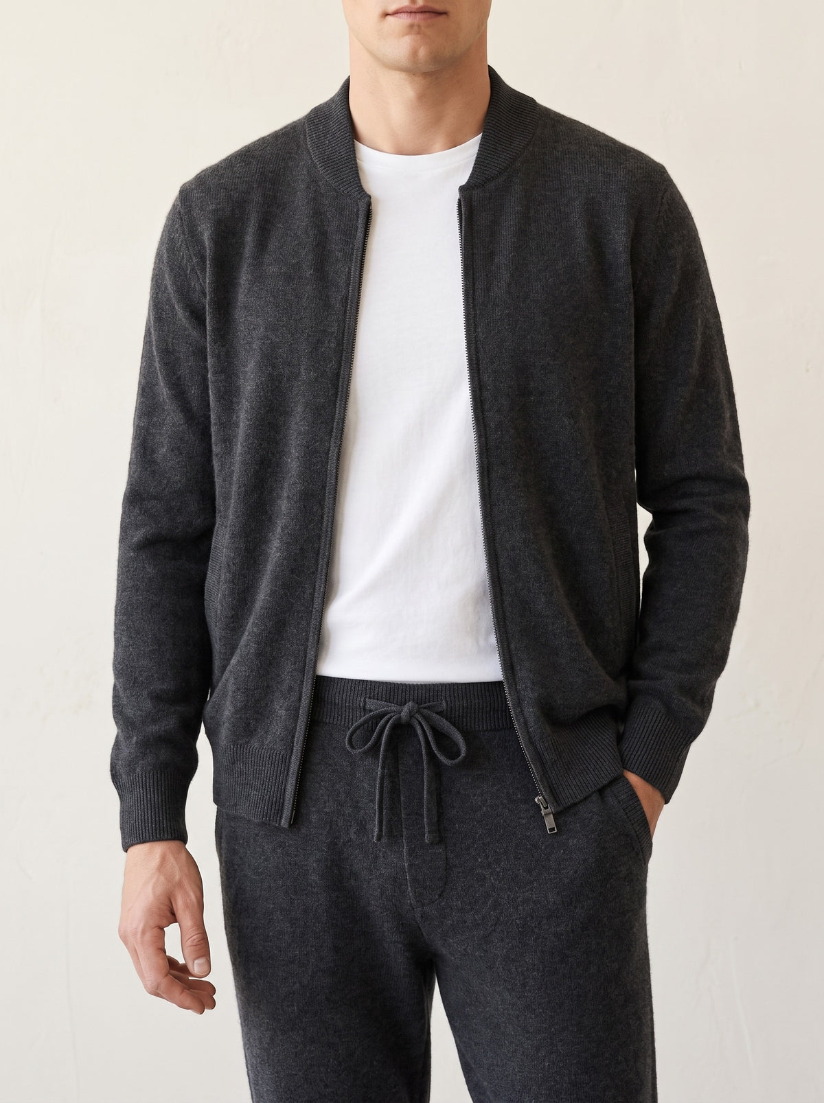 100% Merino Wool Tracksuit V3 – Black lifestyle